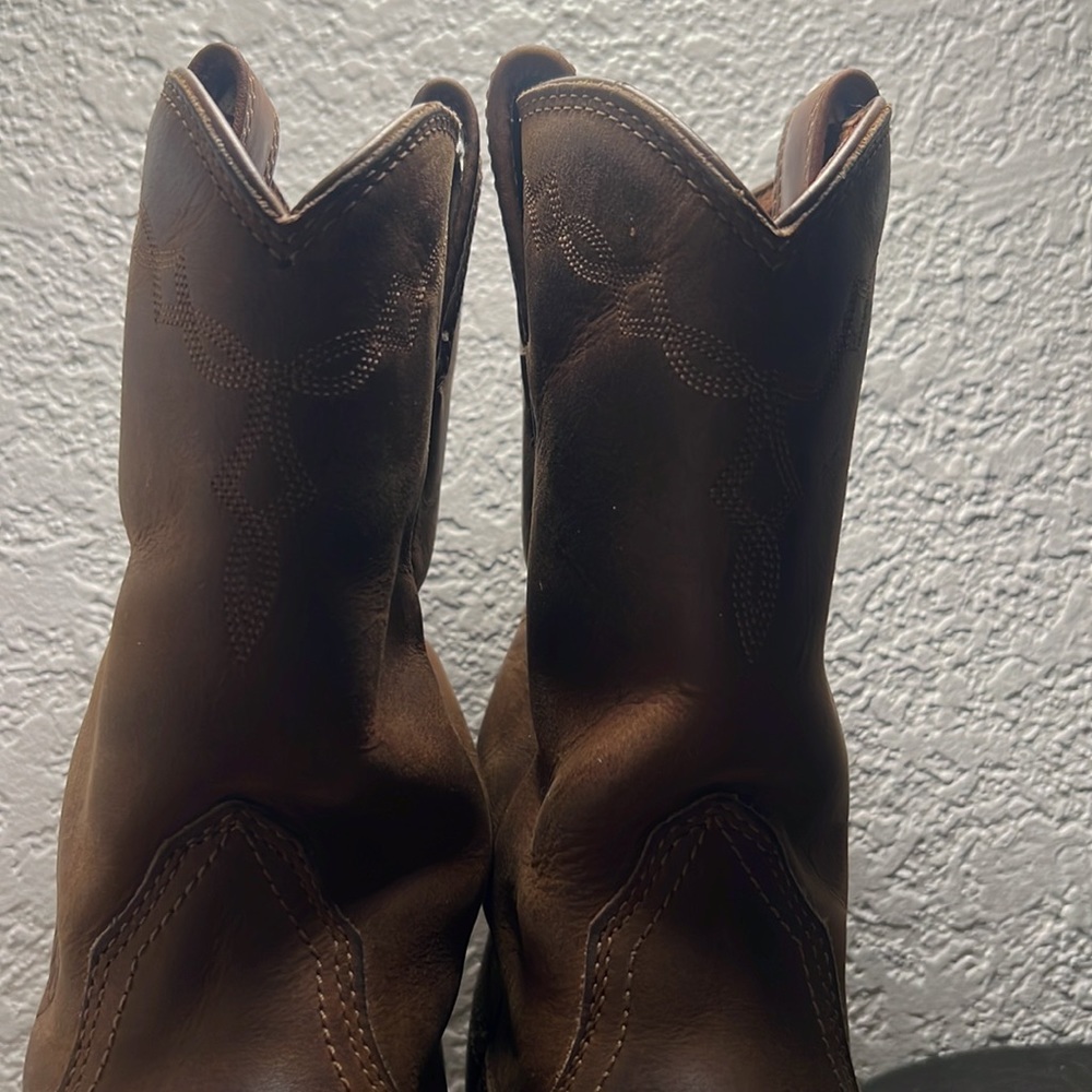 Women’s Arita roper boots size 9b - Picture 2 of 3